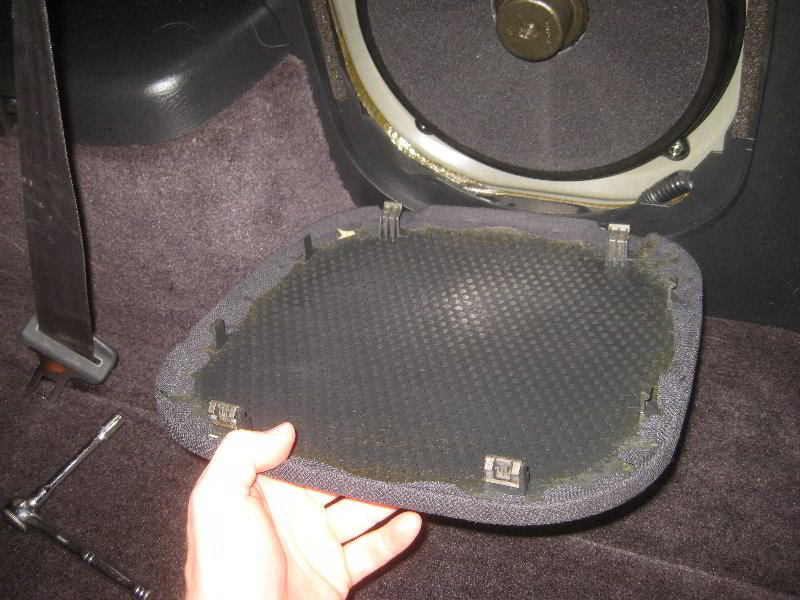 Acura-MDX-Bose-Subwoofer-Speaker-Replacement-Guide-025
