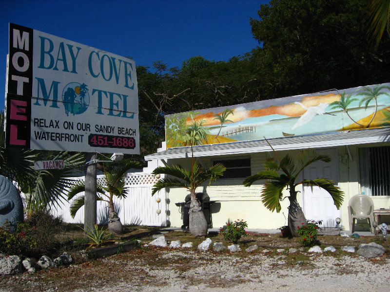Bay-Cove-Motel-Review-Key-Largo-FL-003