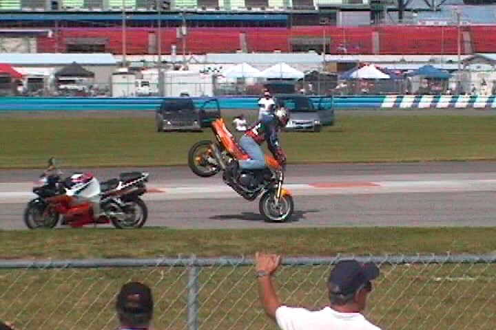 Biketoberfest-Stunt-Show-Daytona-Beach-FL-004