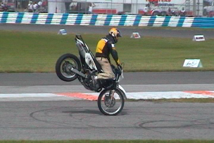 Biketoberfest-Stunt-Show-Daytona-Beach-FL-028