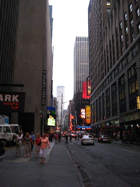 Broadway-Ave-Theater-District-NYC-NY-012