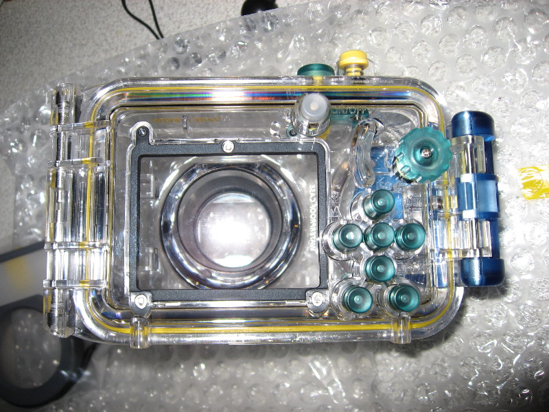 Canon-Underwater-Digital-Camera-Case-Review-013