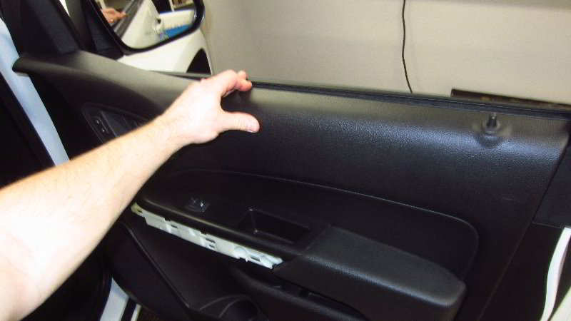 Chevrolet-Colorado-Interior-Door-Panel-Removal-Speaker-Replacement-Guide-052