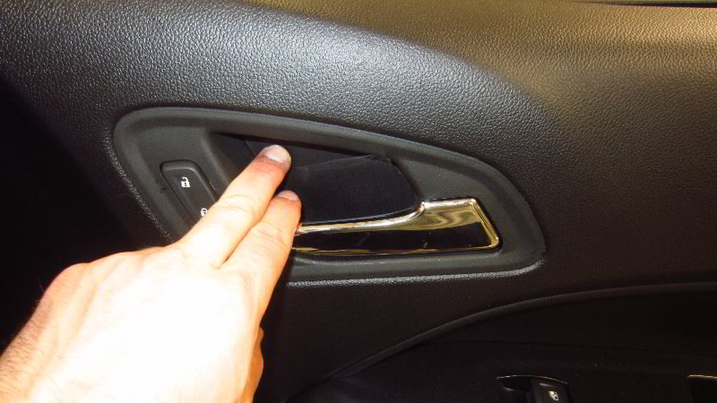 Chevrolet-Colorado-Interior-Door-Panel-Removal-Speaker-Replacement-Guide-062