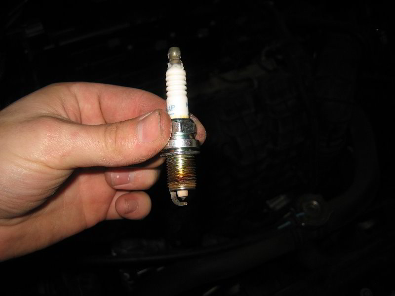 Chrysler-200-World-I4-Engine-Spark-Plugs-Replacement-Guide-018