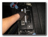 Chrysler-300-Sedan-12V-Automotive-Battery-Replacement-Guide-029