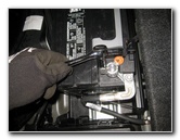 Chrysler-300-Sedan-12V-Automotive-Battery-Replacement-Guide-041