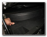 Chrysler-300-Cabin-Air-Filter-Replacement-Guide-019