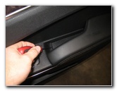 Chrysler-300-Interior-Door-Panel-Removal-Speaker-Upgrade-Guide-005