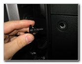 Chrysler-300-Interior-Door-Panel-Removal-Speaker-Upgrade-Guide-011