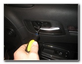Chrysler-300-Interior-Door-Panel-Removal-Speaker-Upgrade-Guide-012