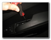 Chrysler-300-Interior-Door-Panel-Removal-Speaker-Upgrade-Guide-014