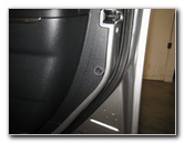 Chrysler-300-Interior-Door-Panel-Removal-Speaker-Upgrade-Guide-016