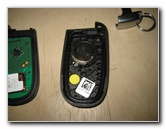 Chrysler-300-Key-Fob-Battery-Replacement-Guide-013