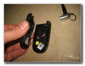 Chrysler-300-Key-Fob-Battery-Replacement-Guide-014