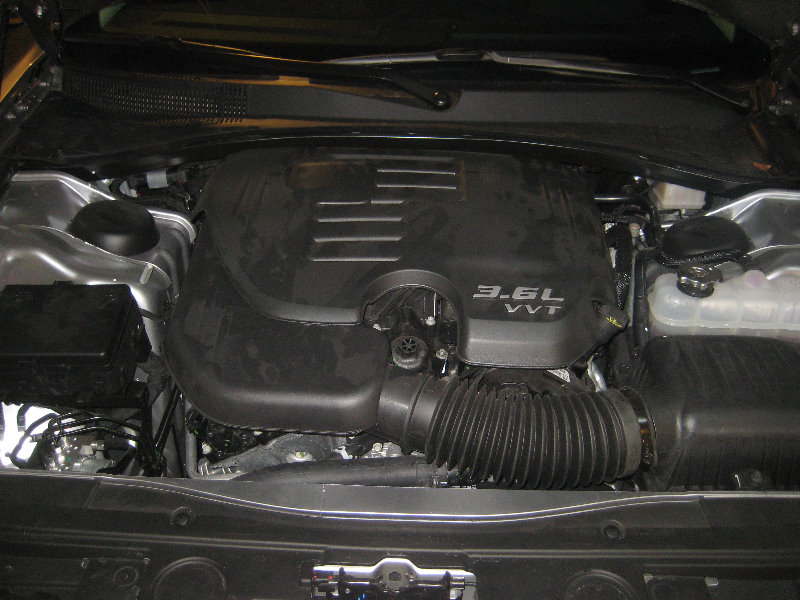 Chrysler-300-Pentastar-V6-Engine-Oil-Change-Filter-Replacement-Guide-051