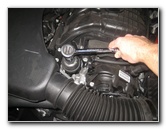 Chrysler-300-Pentastar-V6-Engine-Oil-Change-Filter-Replacement-Guide-037