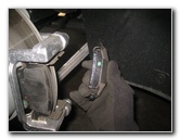 Chrysler-300-Rear-Disc-Brake-Pads-Replacement-Guide-016