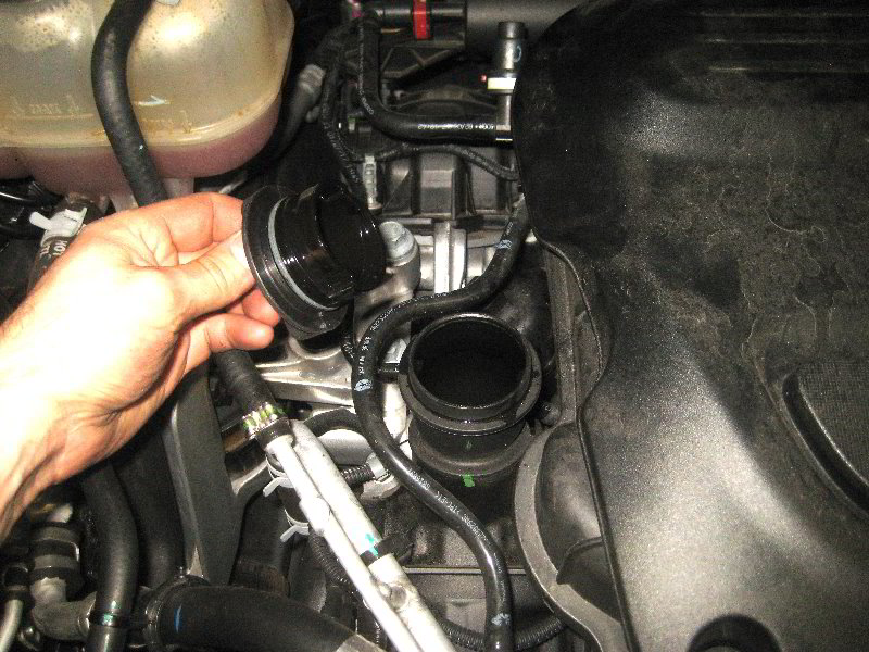 Chrysler-Pacifica-Minivan-Pentastar-V6-Engine-Oil-Change-Guide-003