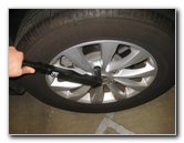 Chrysler-Pacifica-Minivan-Rear-Brake-Pads-Replacement-Guide-009