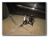 Chrysler-Pacifica-Minivan-Rear-Brake-Pads-Replacement-Guide-010