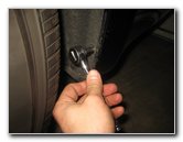 Chrysler-Pacifica-Minivan-Rear-Side-Marker-Light-Bulb-Replacement-Guide-005