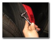 Chrysler-Pacifica-Minivan-Rear-Side-Marker-Light-Bulb-Replacement-Guide-018