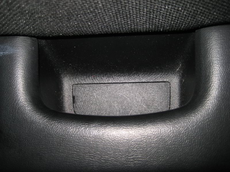 Dodge-Avenger-Interior-Door-Panel-Removal-Guide-005