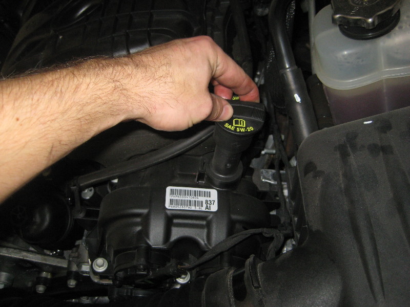 Dodge-Challenger-Pentastar-V6-Engine-Oil-Change-Filter-Replacement-Guide-032