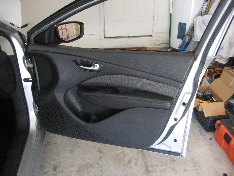 Dodge-Dart-Interior-Door-Panel-Removal-Guide-001