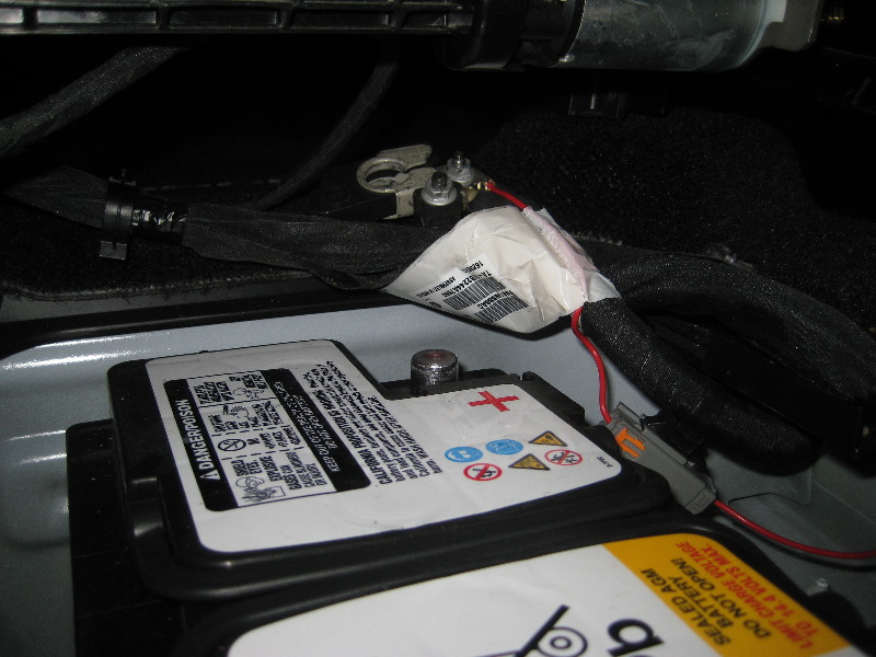 Dodge-Durango-12V-Automotive-Battery-Replacement-Guide-021