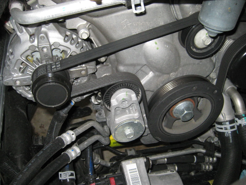 Dodge-Durango-Pentastar-V6-Engine-Serpentine-Belt-Replacement-Guide-004