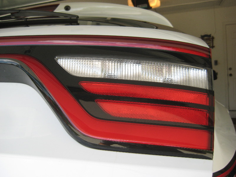 Dodge-Durango-Reverse-Tail-Light-Bulbs-Replacement-Guide-009