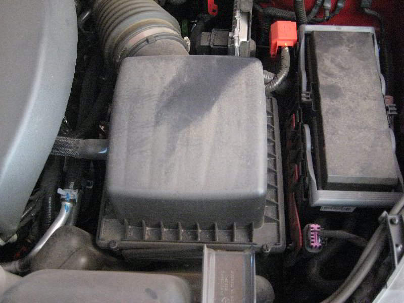 Dodge-Journey-Pentastar-V6-Engine-Air-Filter-Replacement-Guide-001