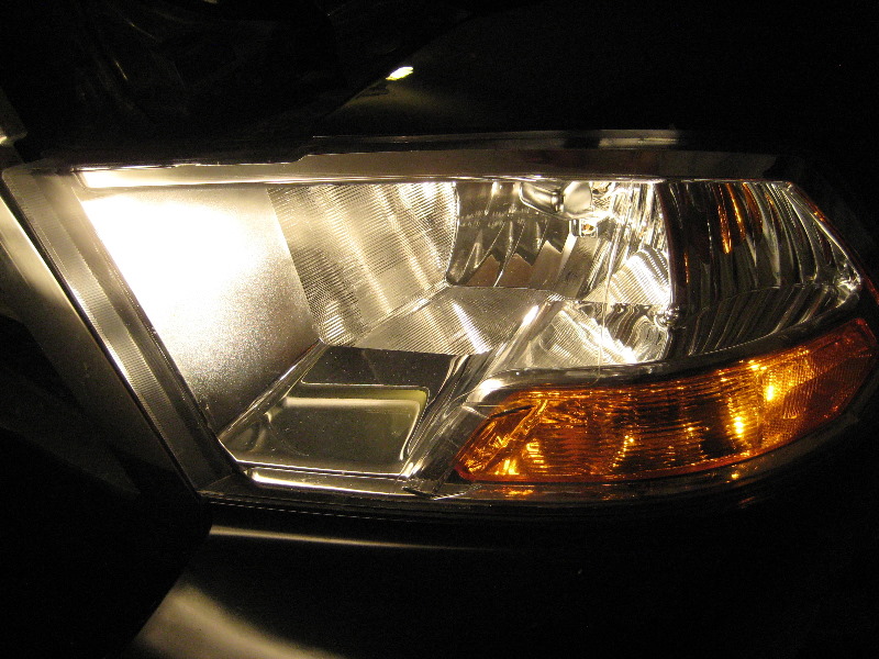 Dodge-Ram-1500-Headlight-Bulbs-Replacement-Guide-078