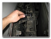 Dodge-Ram-1500-Headlight-Bulbs-Replacement-Guide-071