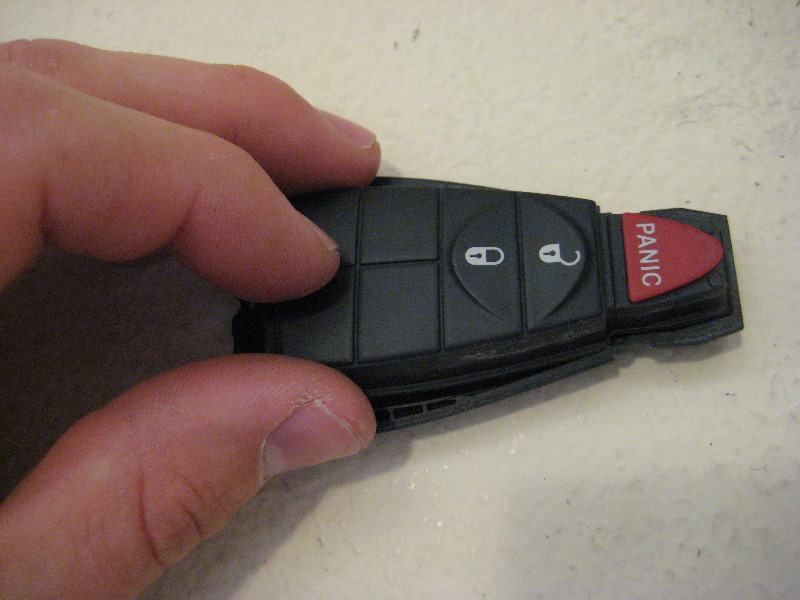 Dodge-Ram-1500-Key-Fob-Battery-Replacement-Guide-012