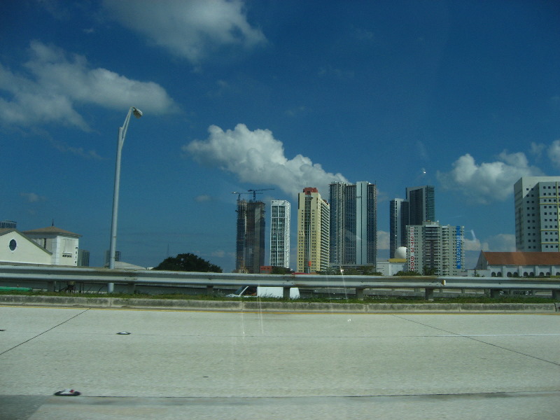 Downtown-Miami-Skyscrapers-I95-Highway-024