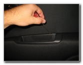 Fiat-500-Interior-Door-Panel-Removal-Guide-003
