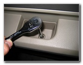 Ford-Edge-Front-Door-Speaker-Replacement-Guide-014
