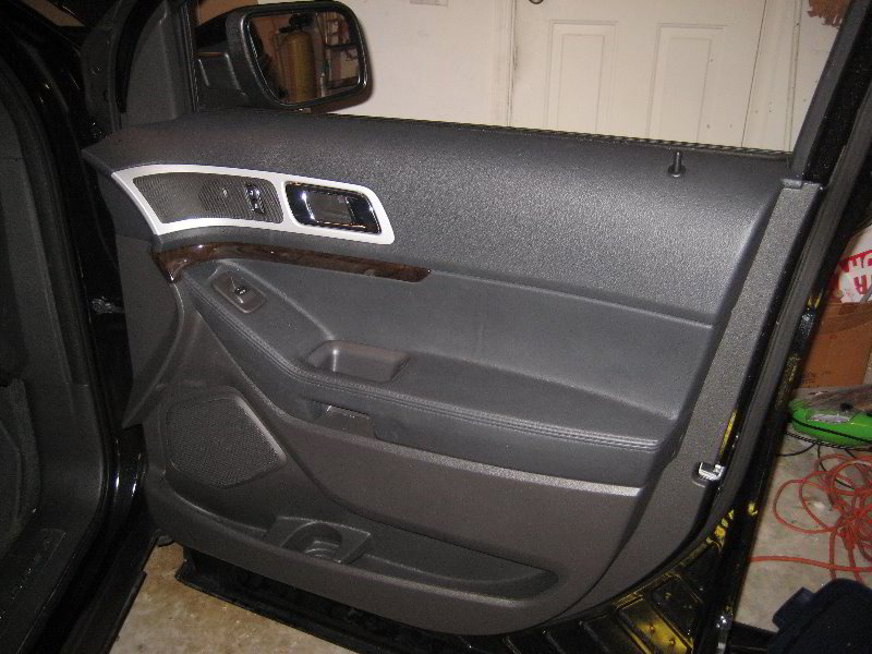 Ford-Explorer-Interior-Door-Panel-Removal-Guide-060