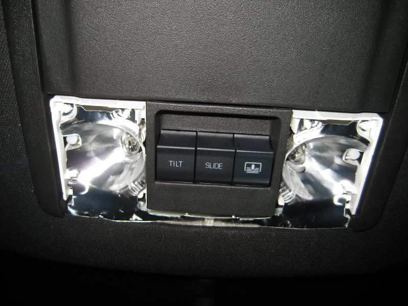 Ford-Explorer-Map-Light-Bulbs-Replacement-Guide-005