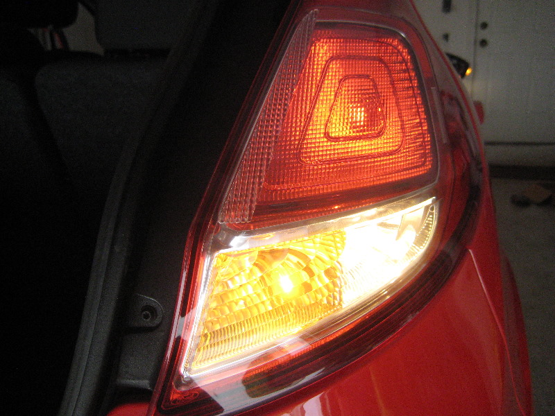 Ford-Fiesta-Tail-Light-Bulbs-Replacement-Guide-033