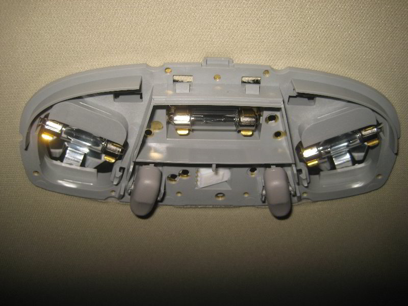 Ford-Flex-Dome-Light-Bulbs-Replacement-Guide-006
