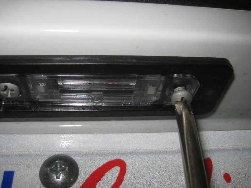 Ford-Flex-Rear-License-Plate-Light-Bulbs-Replacement-Guide-015