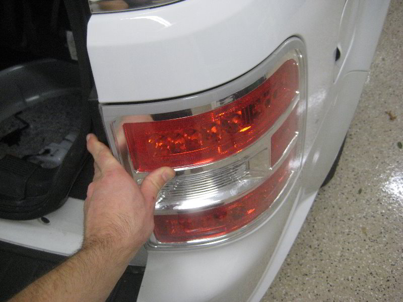 Ford-Flex-Reverse-Tail-Light-Bulbs-Replacement-Guide-018
