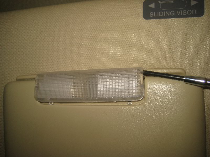 Ford-Flex-Vanity-Mirror-Light-Bulb-Replacement-Guide-005