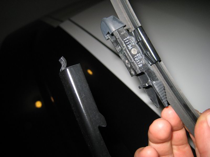 Replacing ford ka wiper blades #8