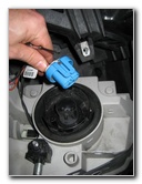 Chevrolet-Cobalt-Headlight-Bulbs-Replacement-Guide-009