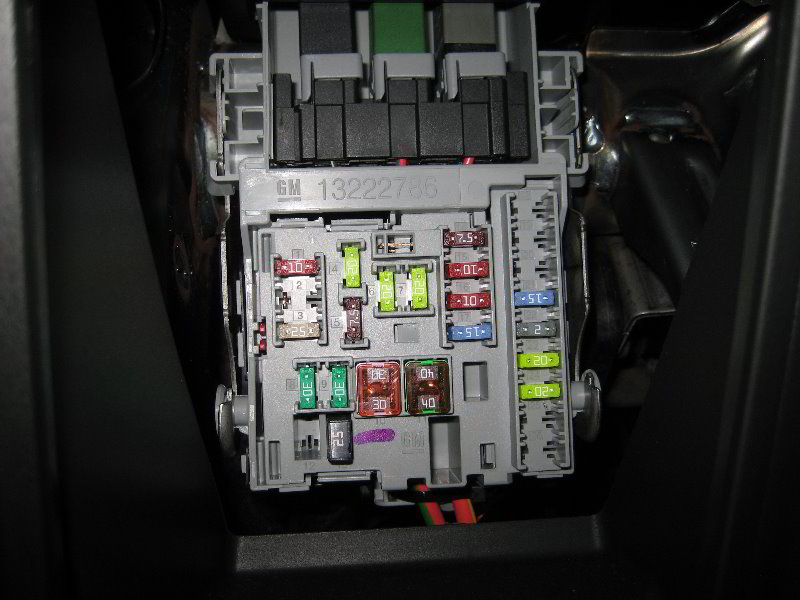 GM-Chevrolet-Cruze-Electrical-Fuse-Replacement-Guide-014